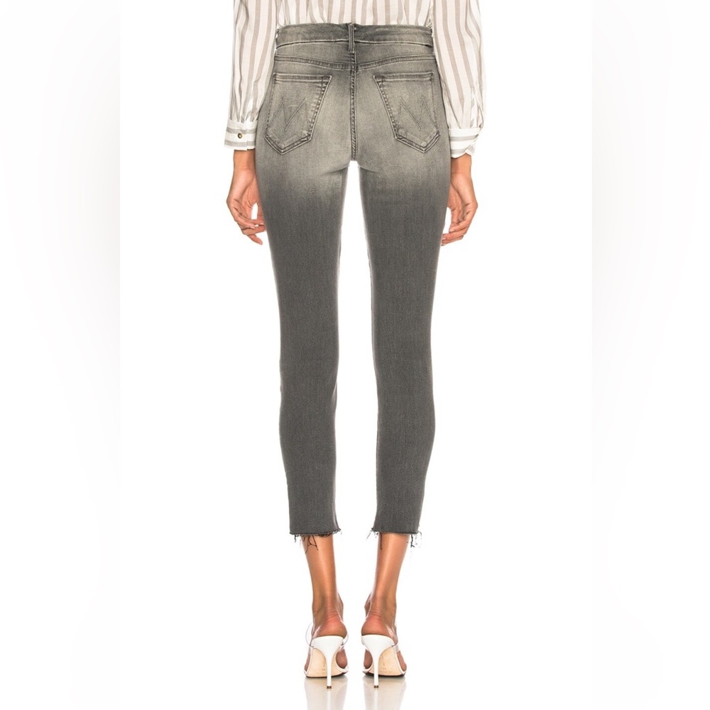 MOTHER Looker Ankle Fray Supermoon Wash Size 27 - Picture 3 of 10